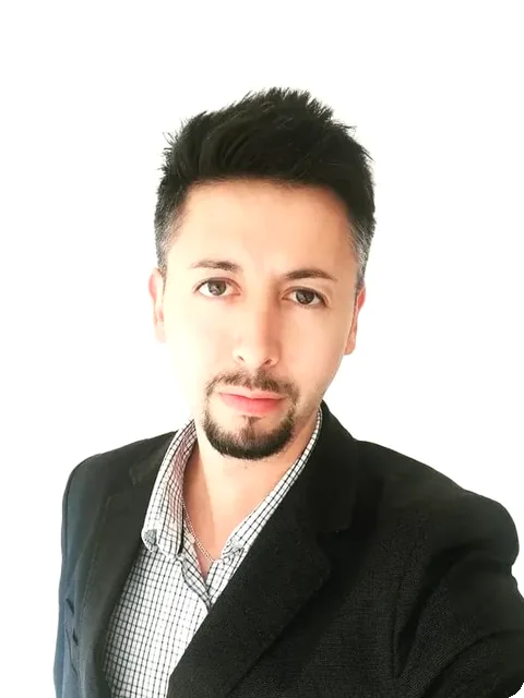 Emilio Figueroa, ejecutivo de ventas de Edificio Cumbre